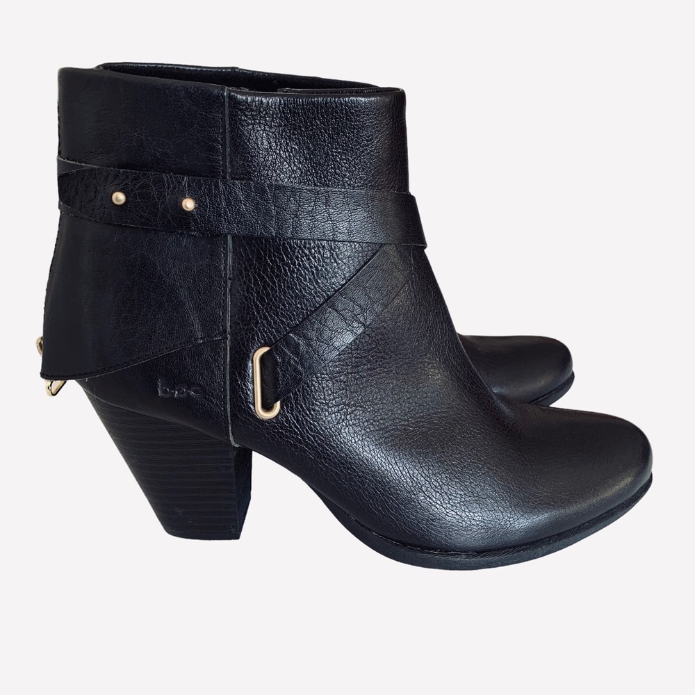 B.O.C BLACK LEATHER ANKLE BOOTS - Picture 15 of 15